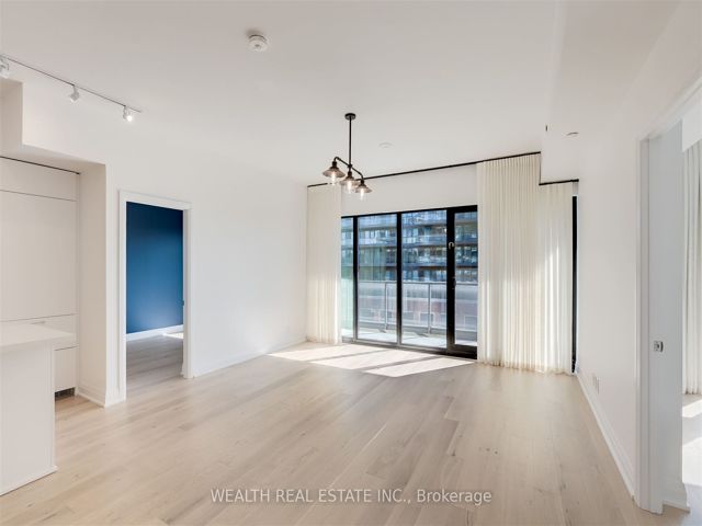 816 - 33 Frederick Todd Way