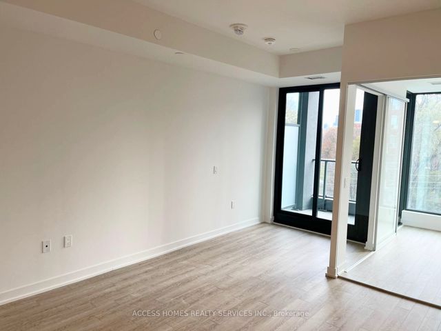 414 - 250 Lawrence Ave W