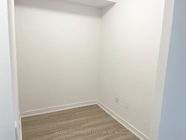 414 - 250 Lawrence Ave W