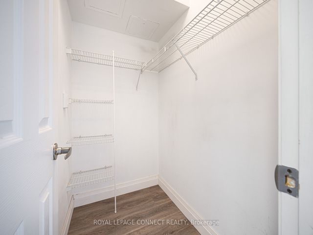 705 - 311 Richmond St E