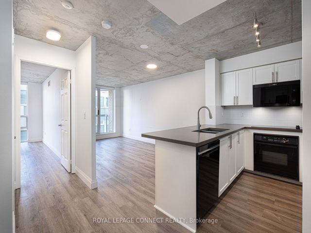 705 - 311 Richmond St E