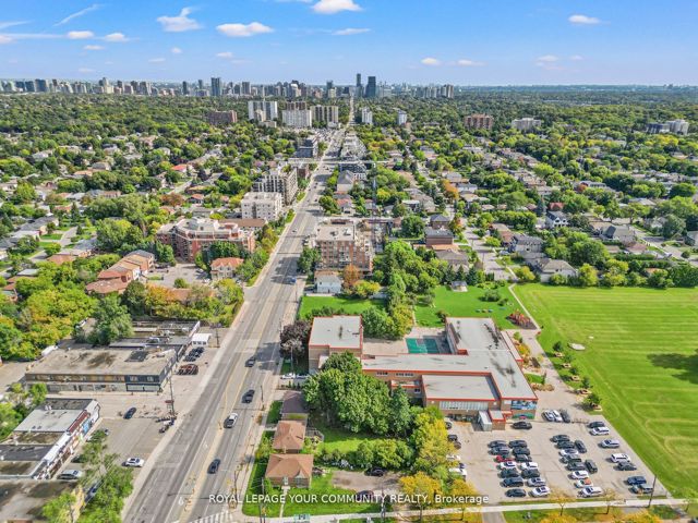 Main - 58-861 Sheppard Ave W