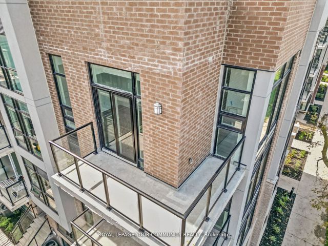 Main - 58-861 Sheppard Ave W