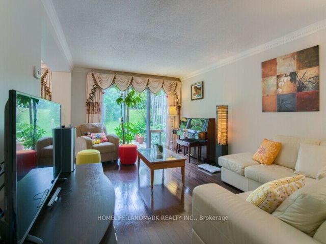 110 - 115 Scenic Mill Way N