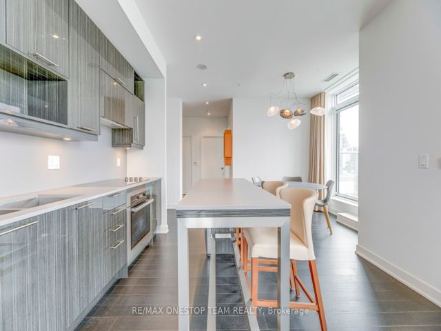 4103 - 30 Nelson St