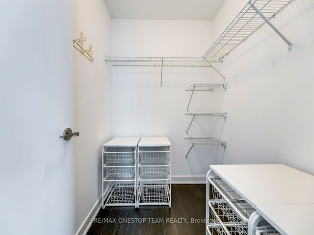 4103 - 30 Nelson St
