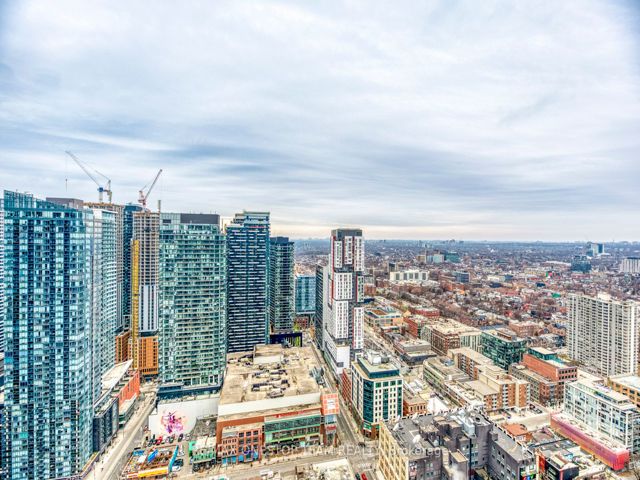 4103 - 30 Nelson St