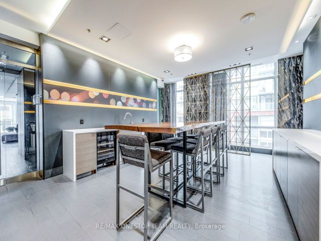 4103 - 30 Nelson St