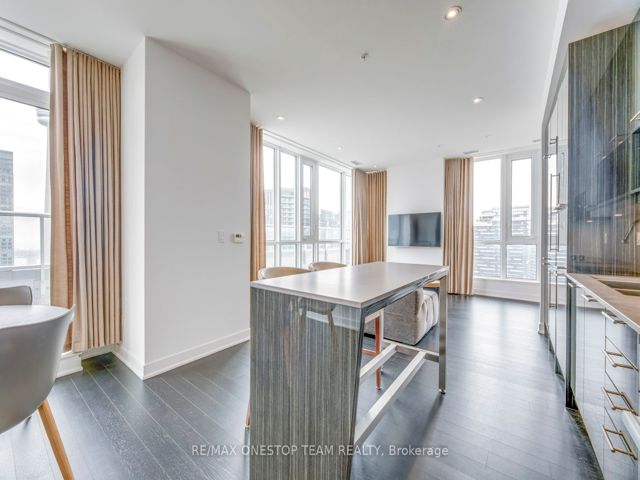 4103 - 30 Nelson St
