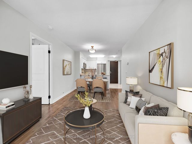 709 - 30 Grand Trunk Cres