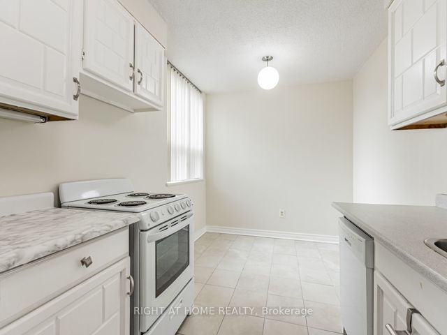403 - 5 Old Sheppard Ave E