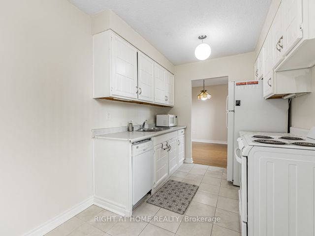403 - 5 Old Sheppard Ave E