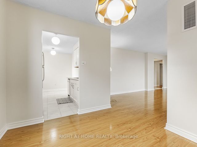 403 - 5 Old Sheppard Ave E
