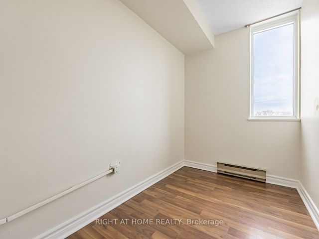 403 - 5 Old Sheppard Ave E