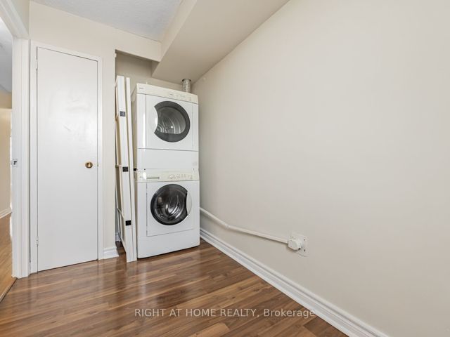 403 - 5 Old Sheppard Ave E
