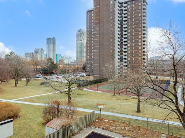 403 - 5 Old Sheppard Ave E