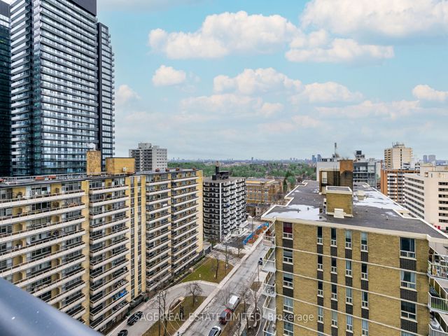 1106 - 185 Roehampton Ave