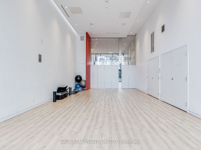 1106 - 185 Roehampton Ave