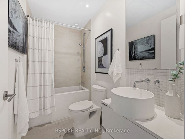 2912 - 185 Roehampton Ave