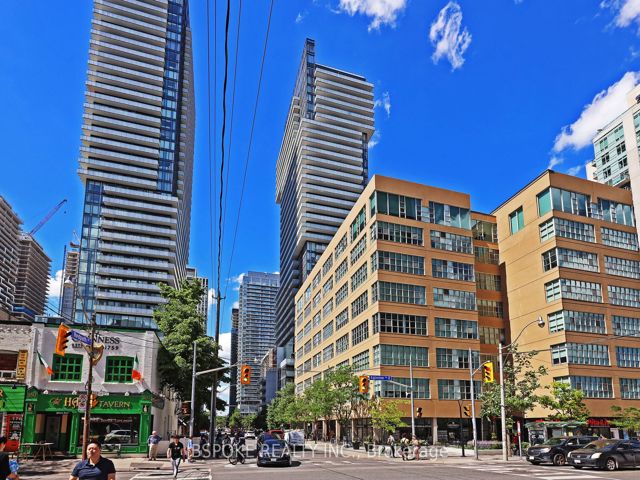2912 - 185 Roehampton Ave