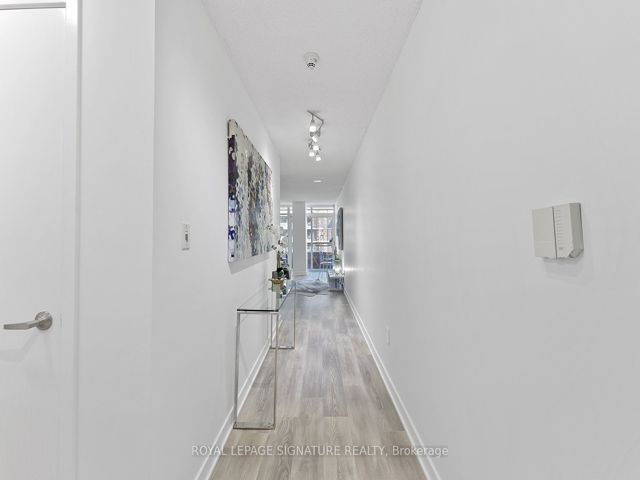 917 - 4K Spadina Ave