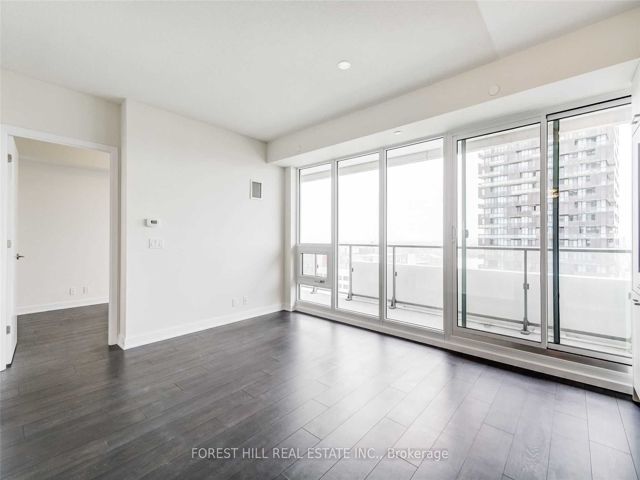 5101 - 2221 Yonge St