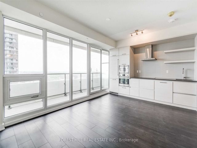 5101 - 2221 Yonge St