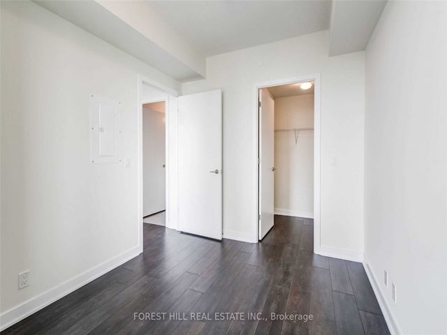 5101 - 2221 Yonge St