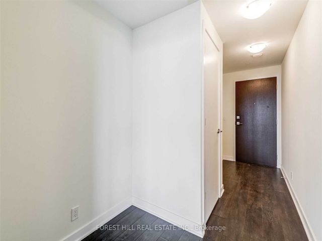 5101 - 2221 Yonge St