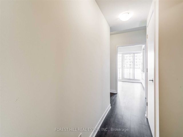 5101 - 2221 Yonge St