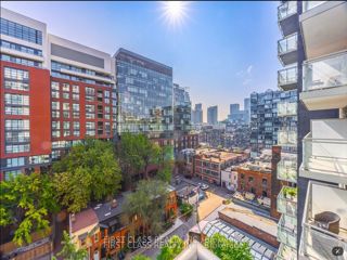 1022 - 525 Adelaide St W