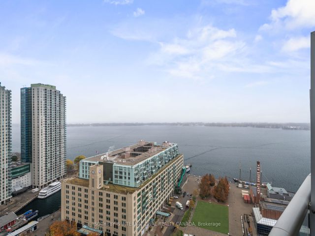 2502 - 218 Queens Quay W