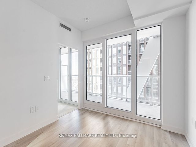 2411 - 230 Simcoe St
