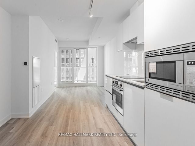 2411 - 230 Simcoe St