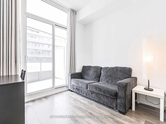317 - 50 Forest Manor Rd