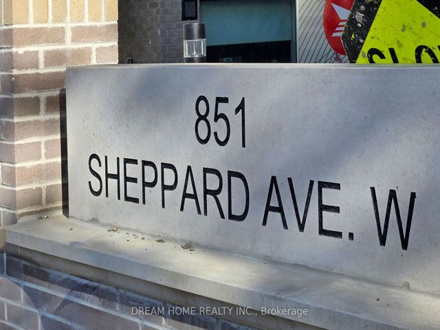 42 - 851 Sheppard Ave W