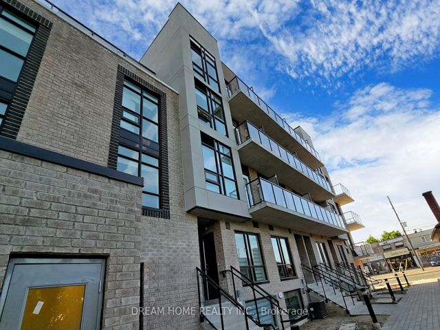 42 - 851 Sheppard Ave W