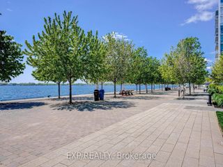 101 - 39 Queens Quay E