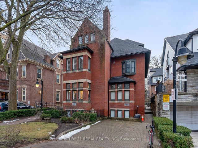 3 - 228 St George St E