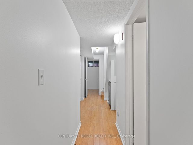 3 - 228 St George St E