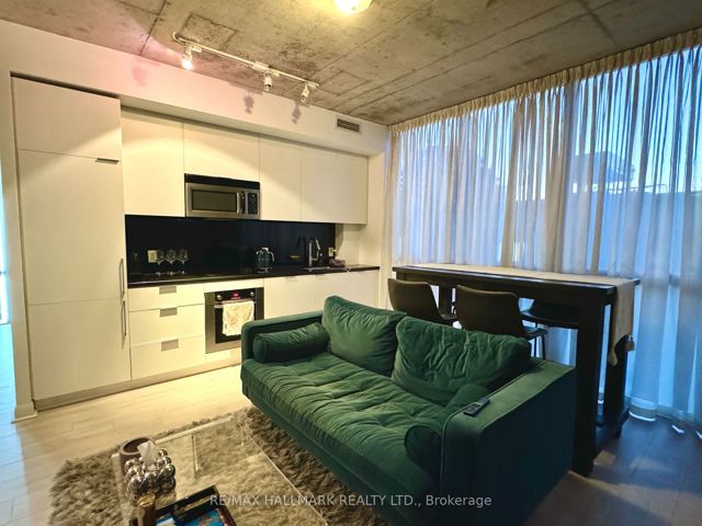 417 - 478 King St W