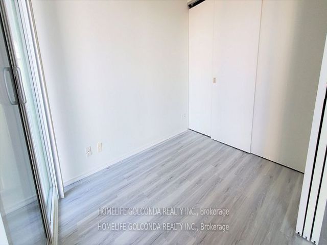 1206 - 125 Peter St