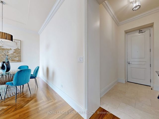 3505 - 183 Wellington St W
