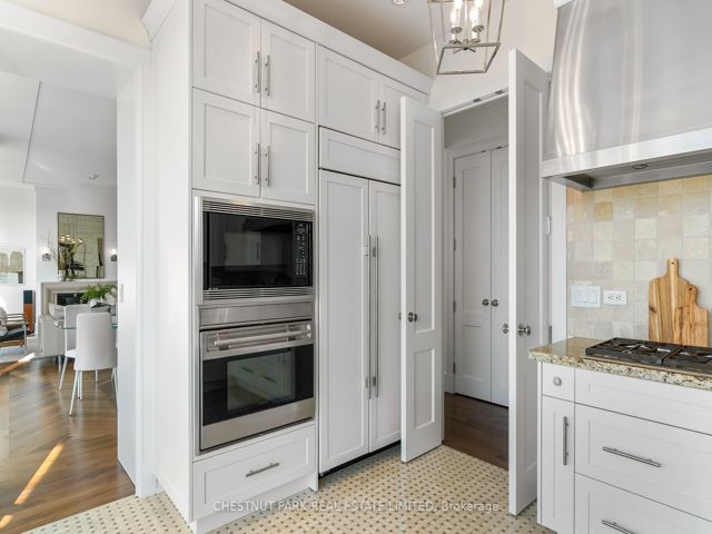 3602 - 183 Wellington St W