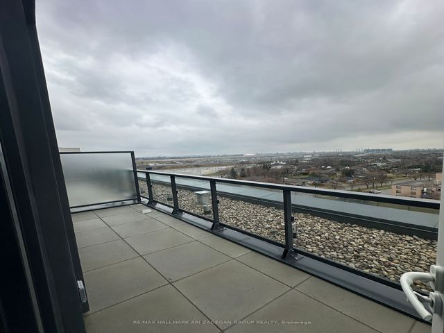 * - 500 Wilson Ave