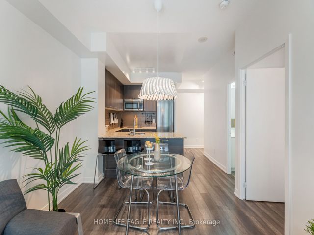 222 - 18 Rean Dr