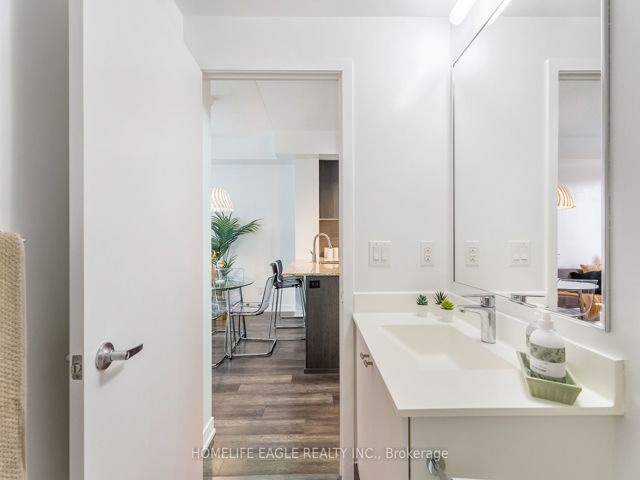 222 - 18 Rean Dr