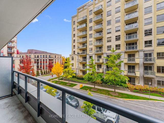 222 - 18 Rean Dr