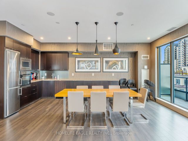 222 - 18 Rean Dr