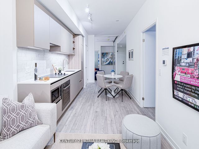 308 - 55 Mercer St